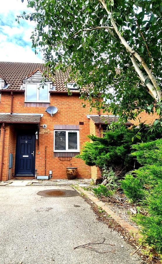 Pet Friendly Canalside House In A Quiet Location - Quedgeley Appartement